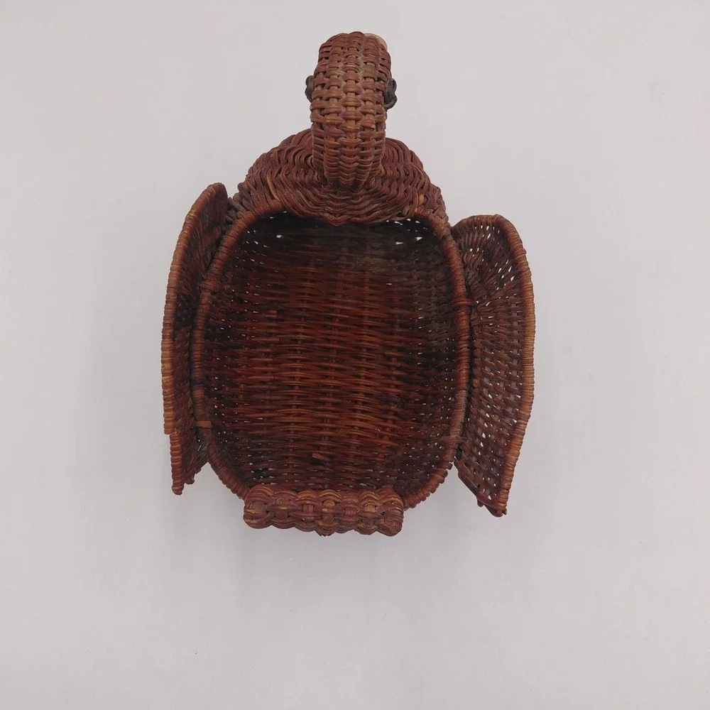 Vtg 90s Avon Rattan Woven Wicker Duck Basket Wood Beak Cottage Cabin Rustic